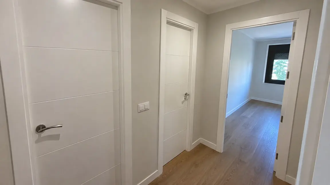 Vivienda pintada por Reformas DLCP, lista para entrar a vivir